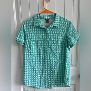 Eddie Bauer medium size women’s button up short sleeve shirt